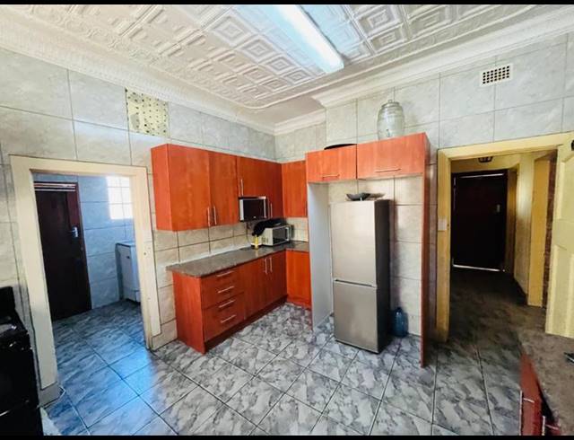 4 BEDROOM HOUSE FOR SALE IN FOREST HILL